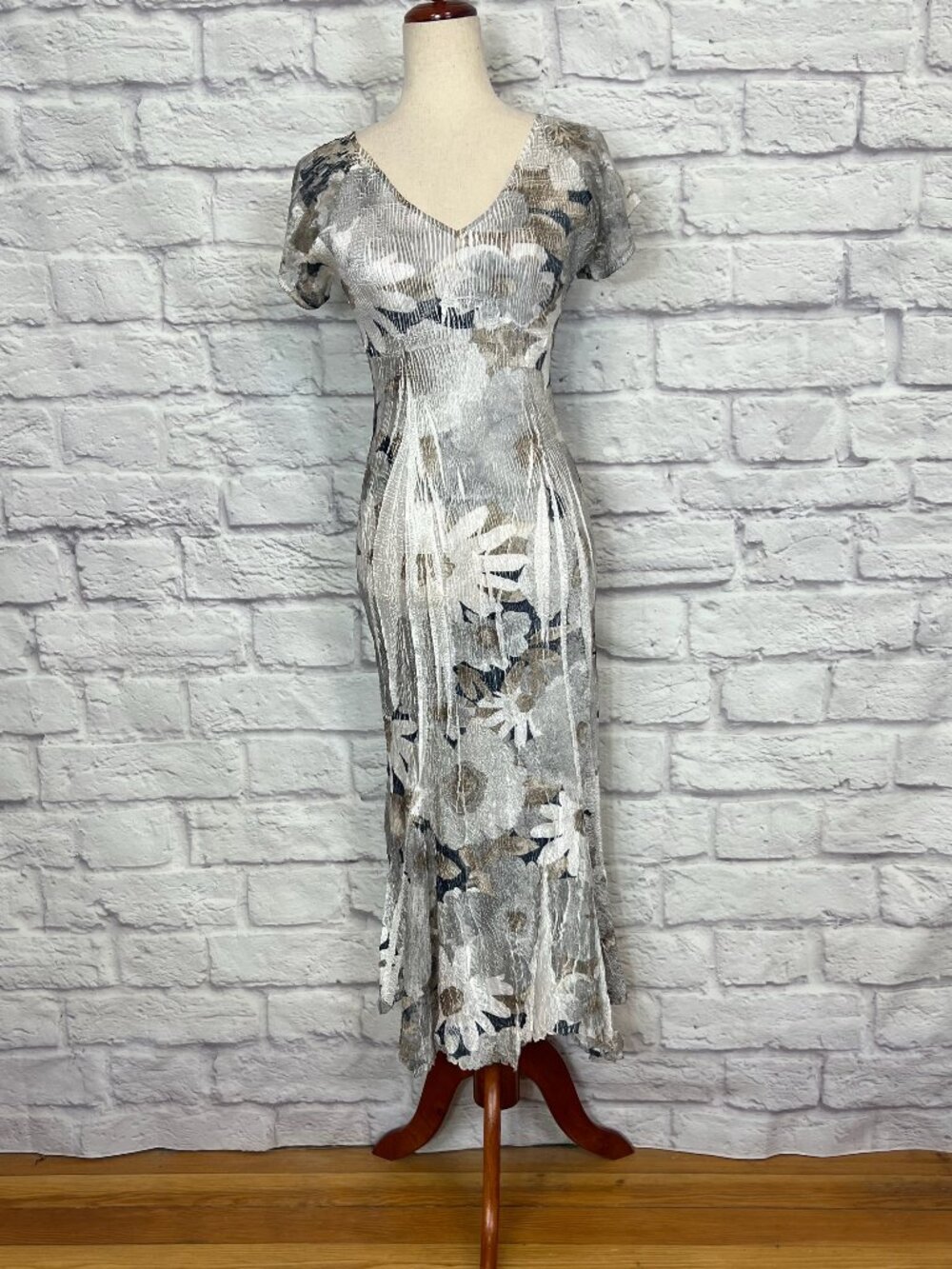 Komarov Floral Midi Dress